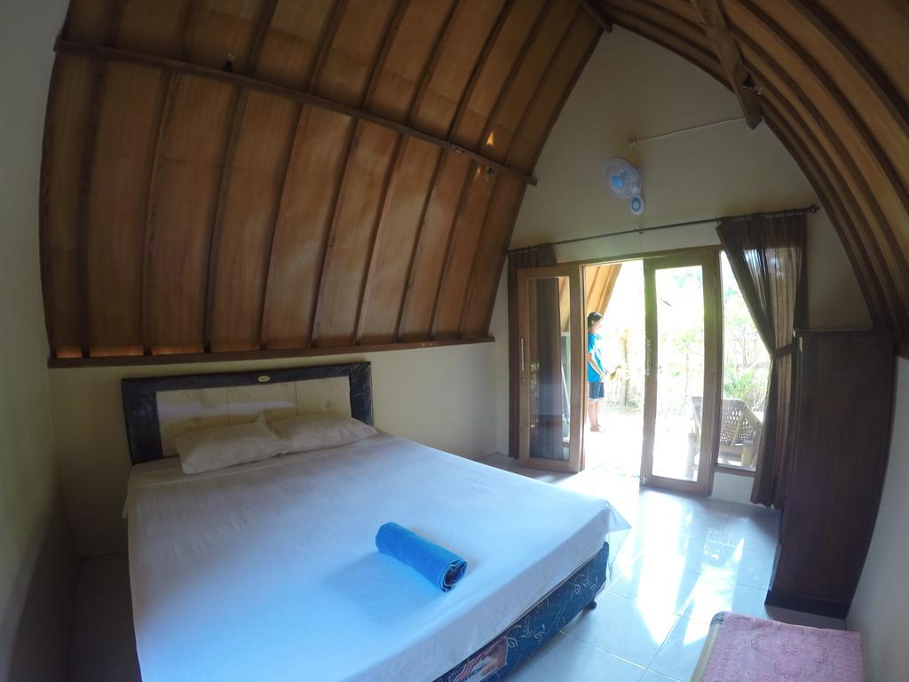 Hello Lumbung Homestay Гили-Эйр Экстерьер фото